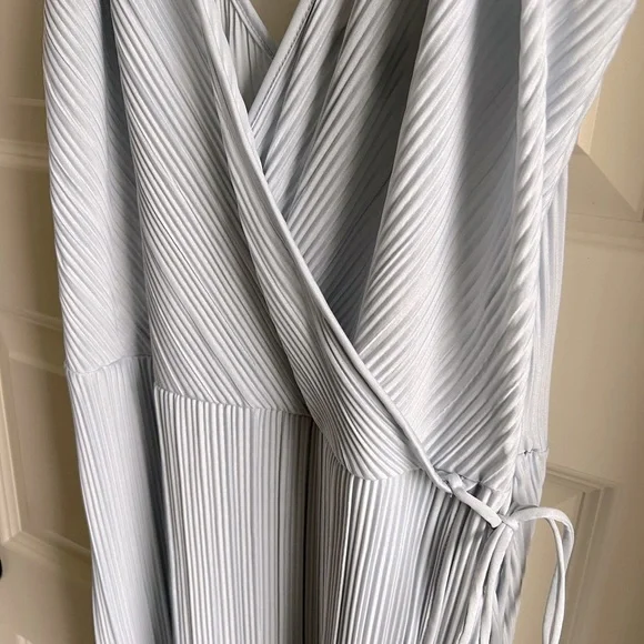 Soft blue dress - Picture 2 of 3